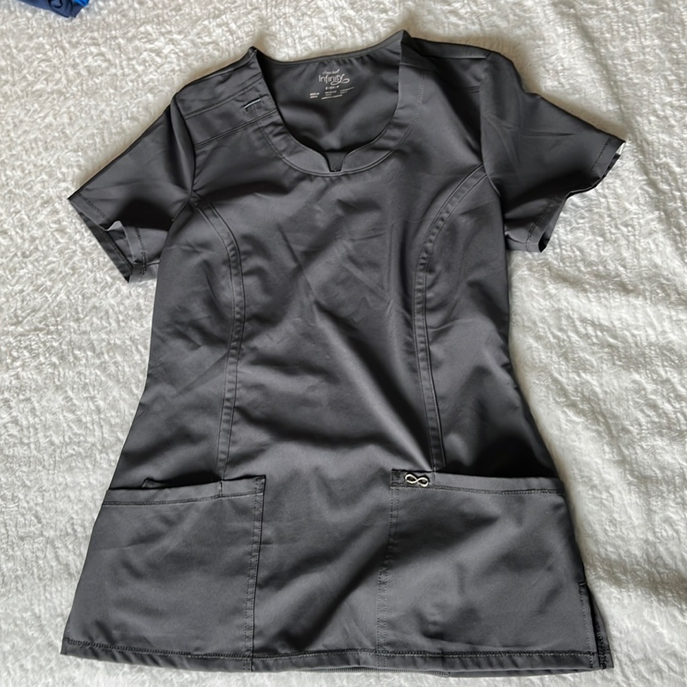 Cherokee Infinity Round Neck Scrub Top